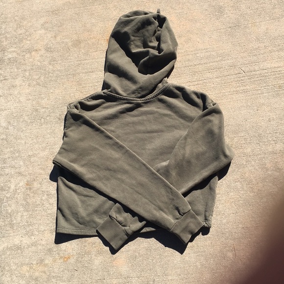 H&M DARK GREEN CROPPED HOODIE - Picture 4 of 4